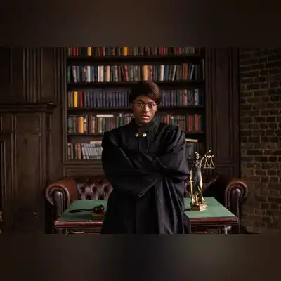 成霏柯